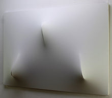 Cargar imagen en el visor de la galería, Italian style (serie) Estroflessione cm 50x70x11
